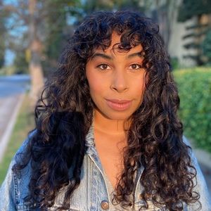 Meet your Posher, Cesca